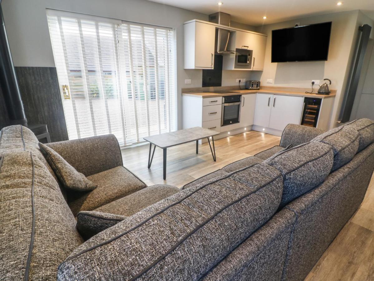 Villa White Stones Ulverston Esterno foto