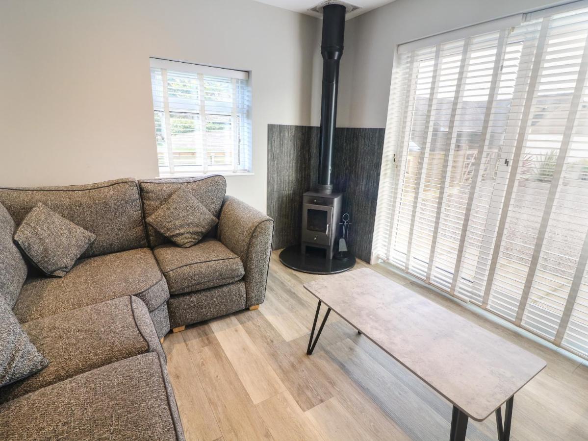 Villa White Stones Ulverston Esterno foto