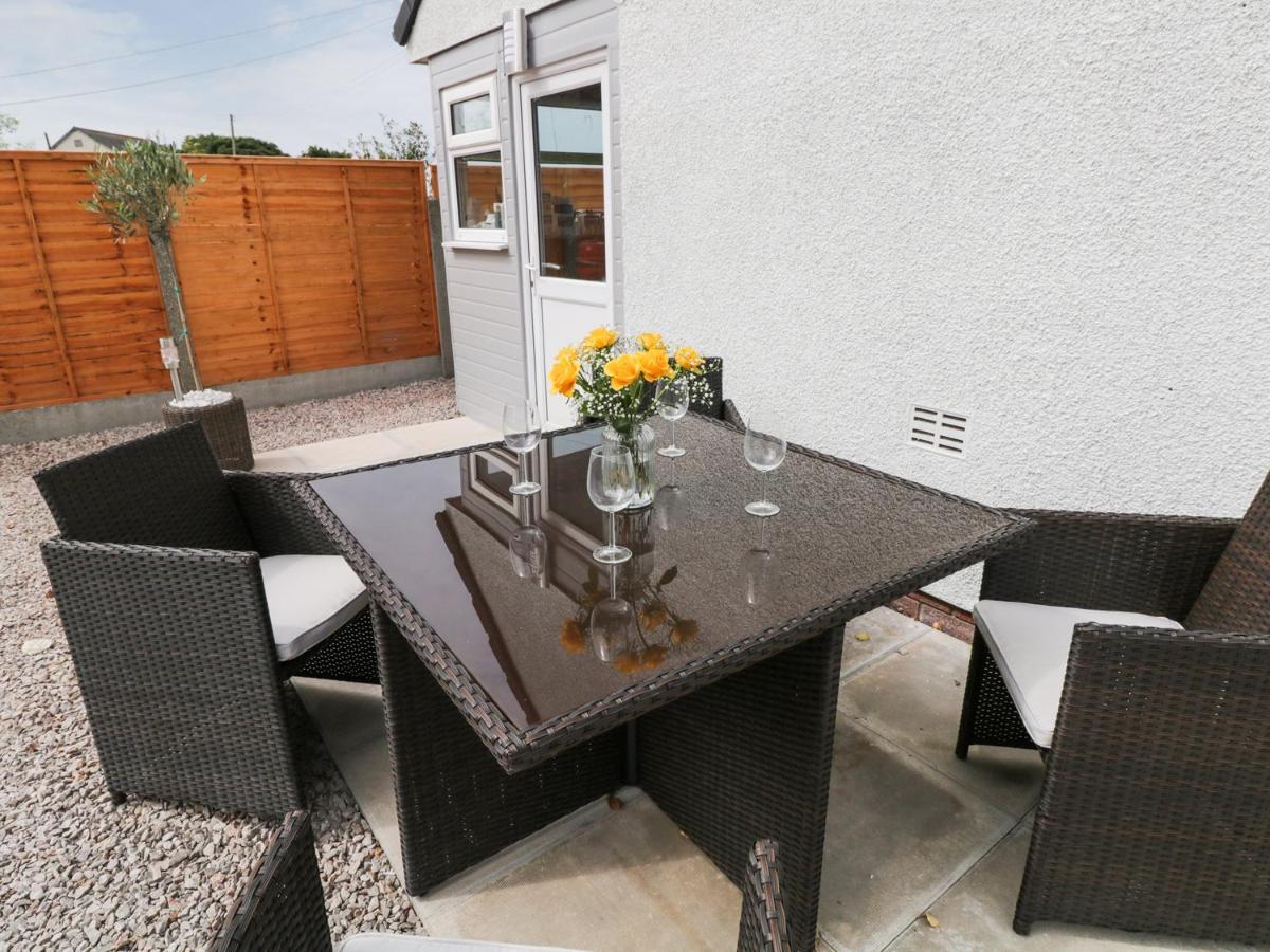 Villa White Stones Ulverston Esterno foto